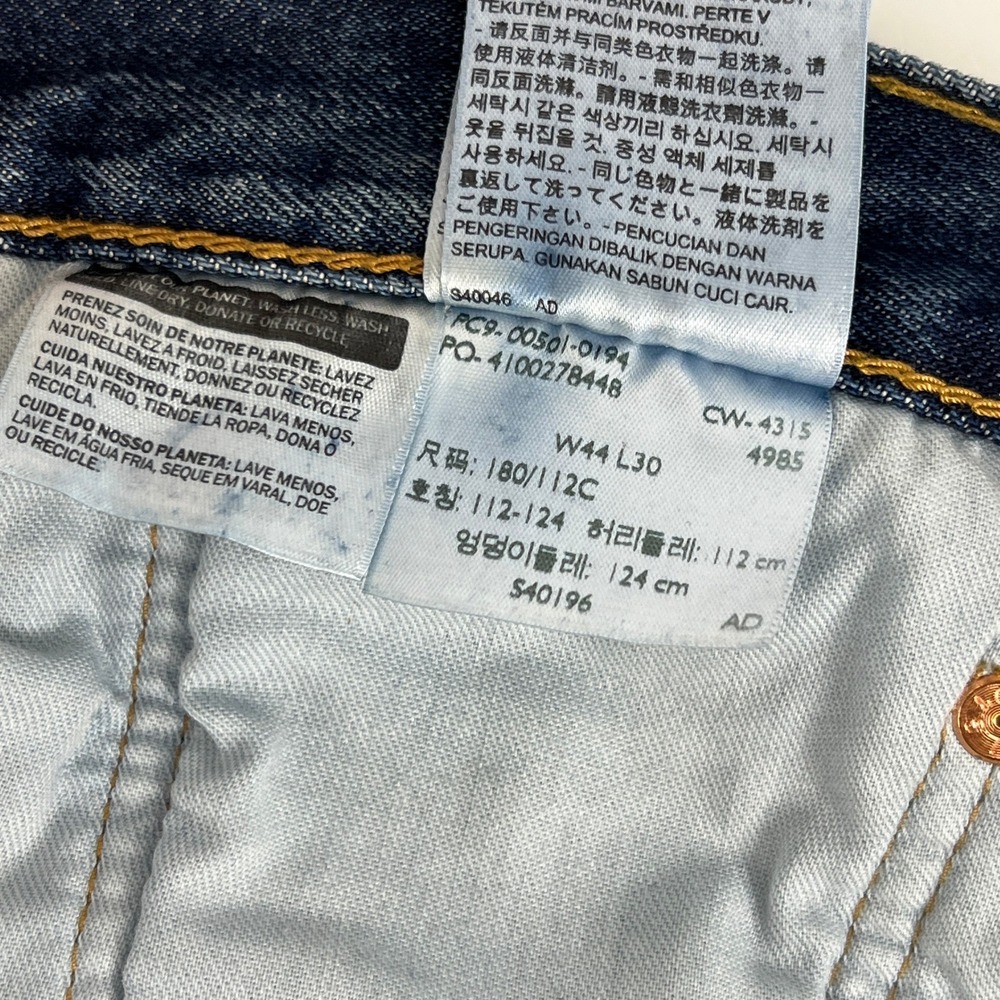 Levis 501 Original Fit Jeans Mens 44x30 Blue Denim Medium Wash Button Fly - Picture 7 of 9